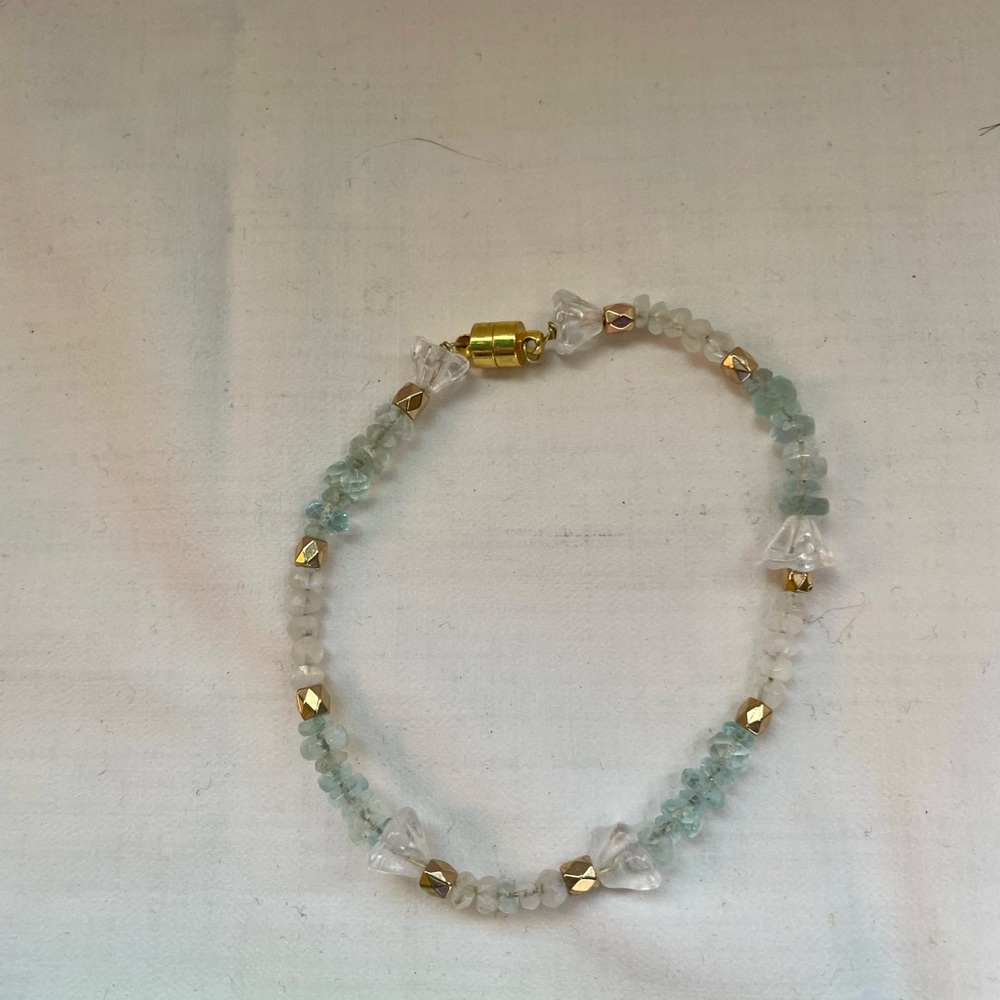 Elegant Gold and Blue Beaded Bracelet
